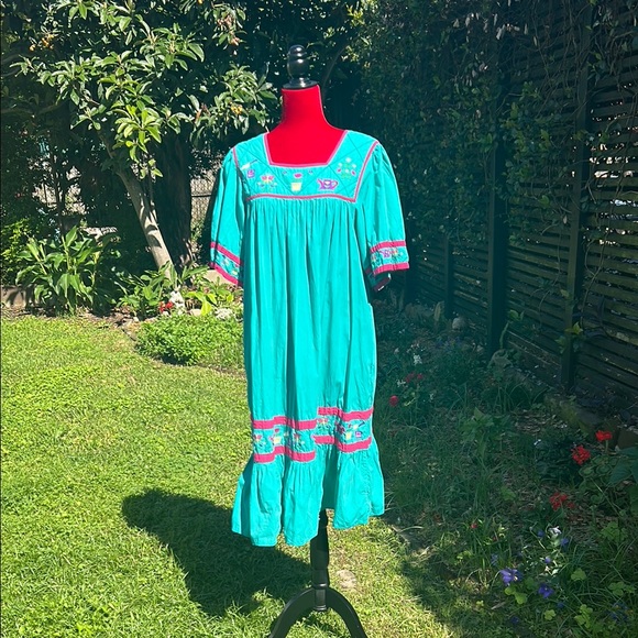 Vintage Dresses & Skirts - Embroidered Teal Garden Dress L
